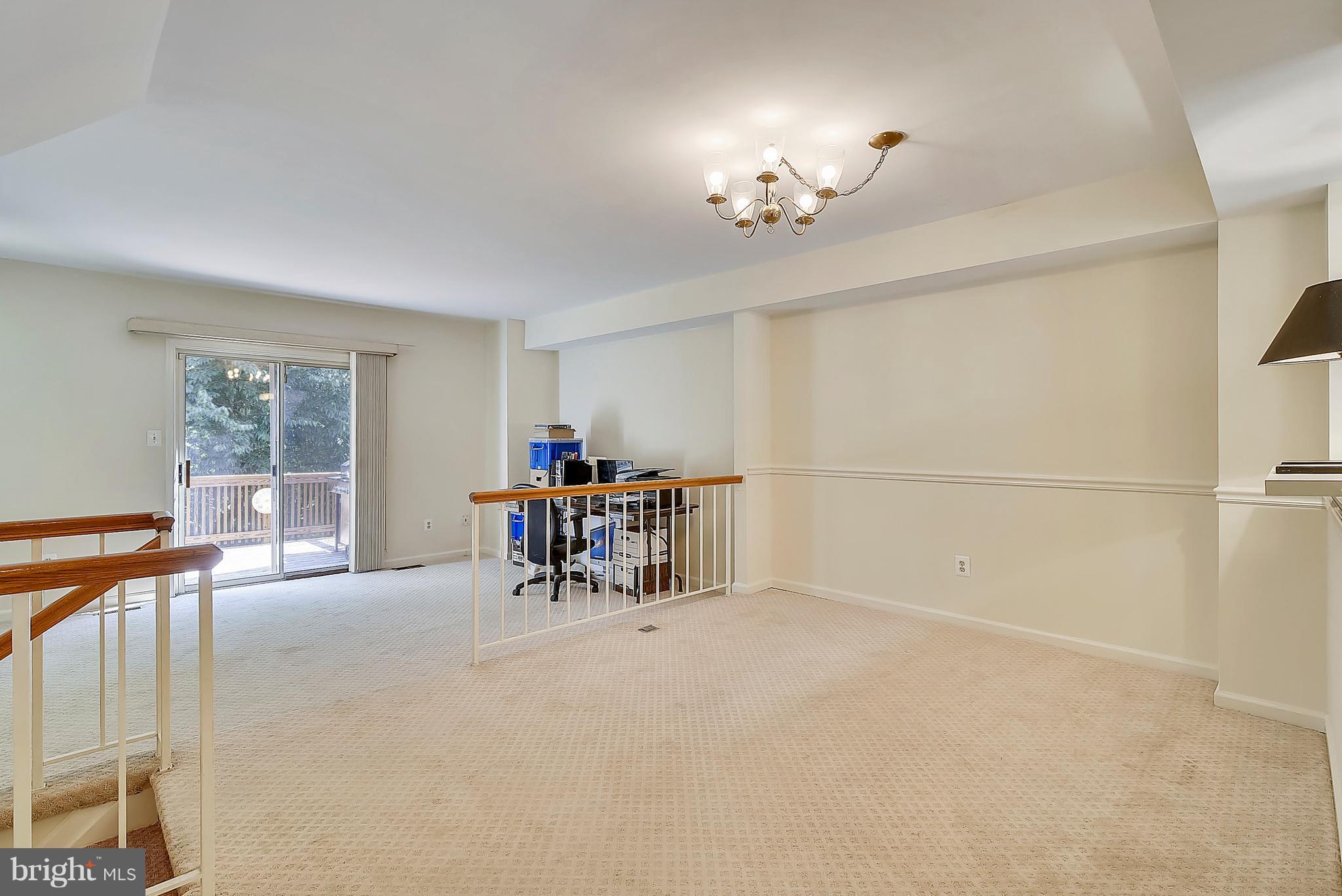 7482 Laurel Oak Court Springfield, VA 22153 - Photo 7 of 27 Living Room