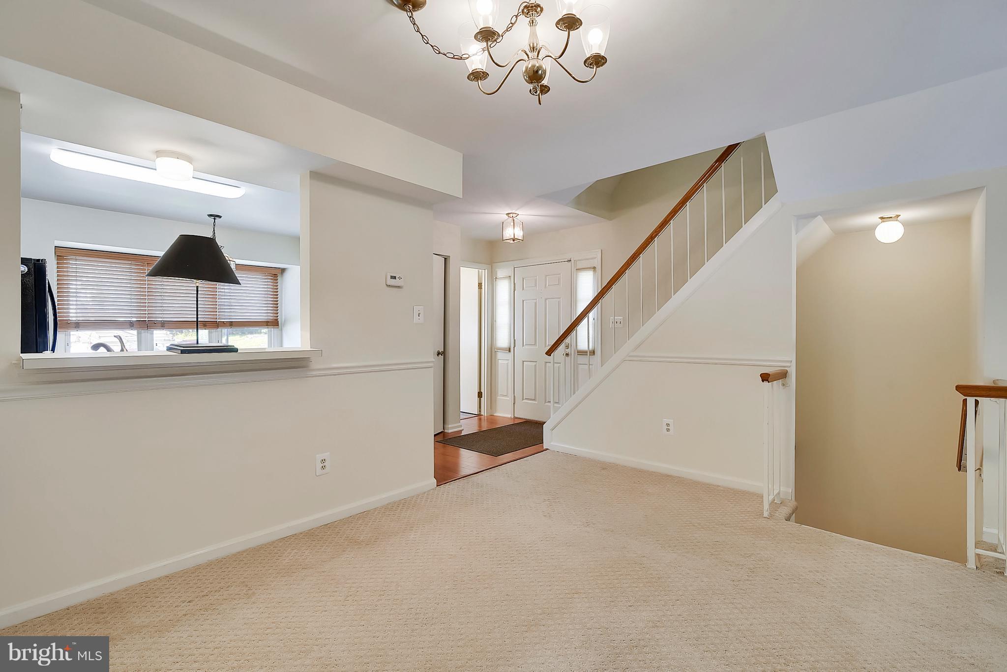 7482 Laurel Oak Court Springfield, VA 22153 - Photo 9 of 27 Interior (General)