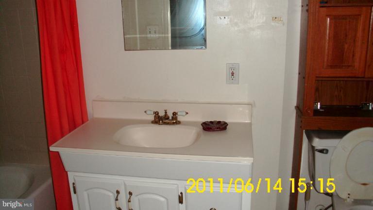 9401 Colesville Road Silver Spring, MD 20901 - Photo 1 of 5 Bath