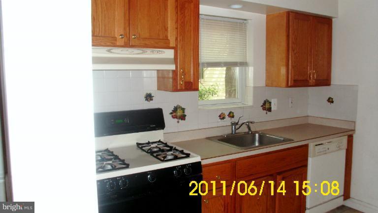 9401 Colesville Road Silver Spring, MD 20901 - Photo 3 of 5 Kitchen