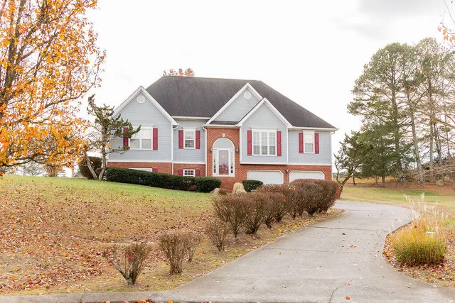 $450,000 | 218 Golden Oaks Drive, LaFayette, GA 30728