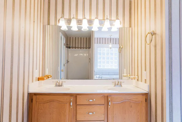 $450,000 | 218 Golden Oaks Drive, LaFayette, GA 30728