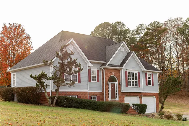 $450,000 | 218 Golden Oaks Drive, LaFayette, GA 30728