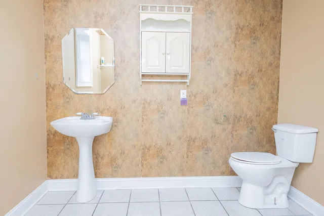 $450,000 | 218 Golden Oaks Drive, LaFayette, GA 30728