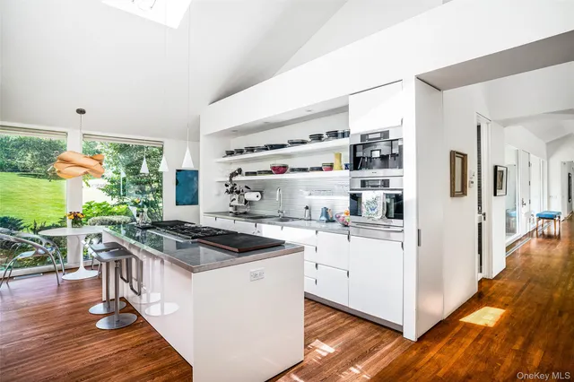 $3,400,000 | 12 Haights Cross Road, Chappaqua, NY 10514