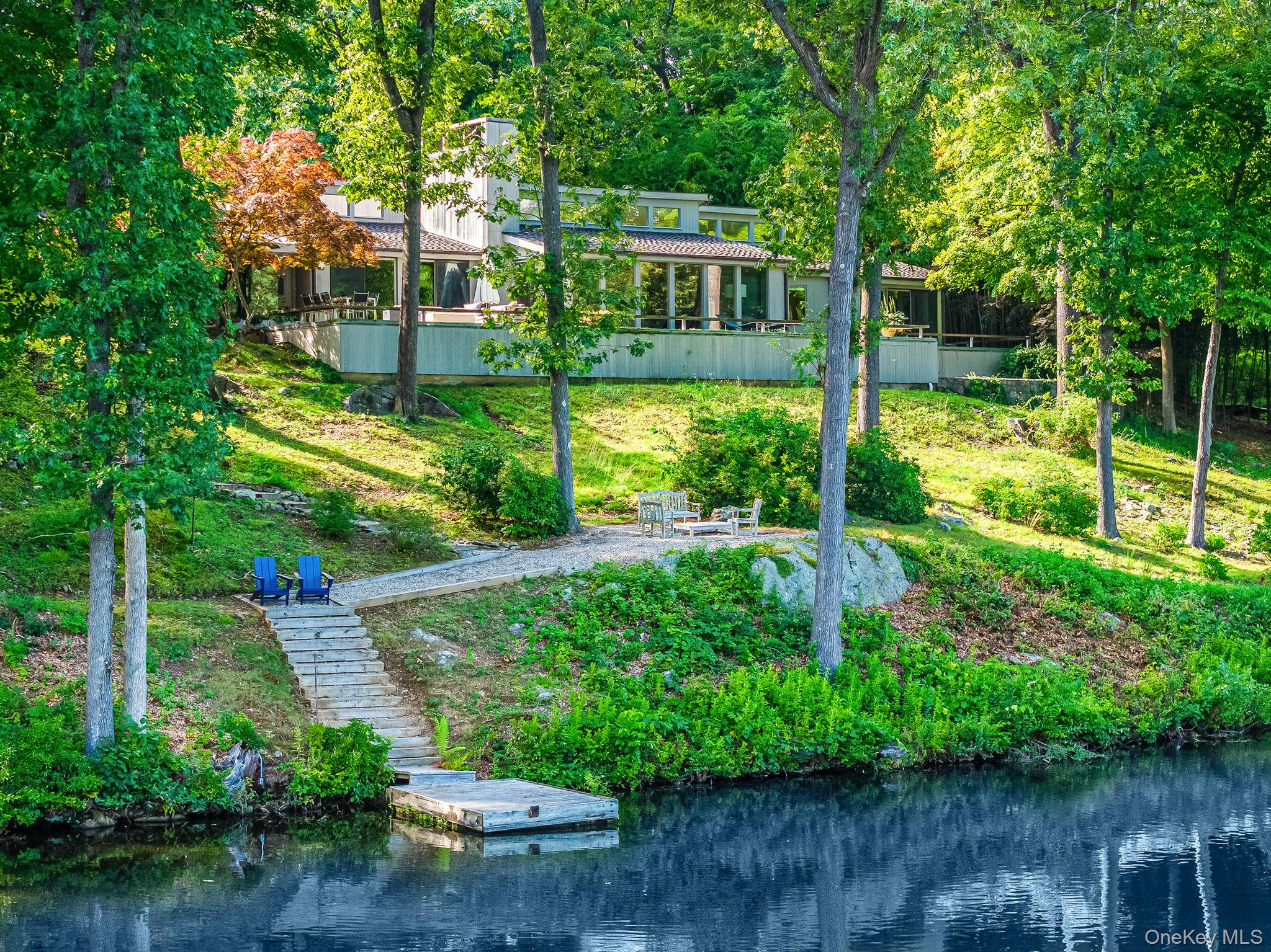 12 Haights Cross Road Chappaqua, NY 10514 - Photo 2 of 44