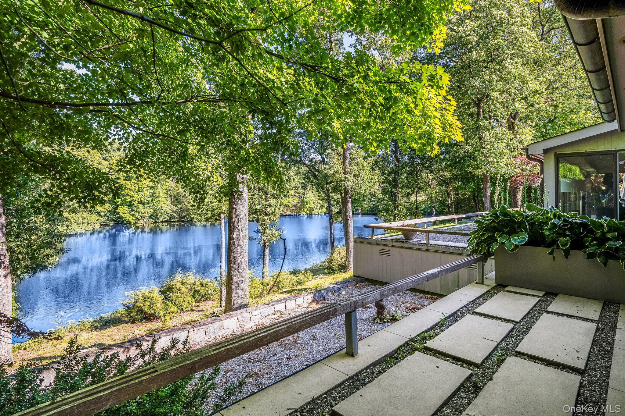 12 Haights Cross Road Chappaqua, NY 10514 - Photo 37 of 44