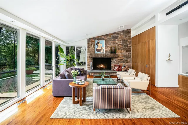 $3,400,000 | 12 Haights Cross Road, Chappaqua, NY 10514