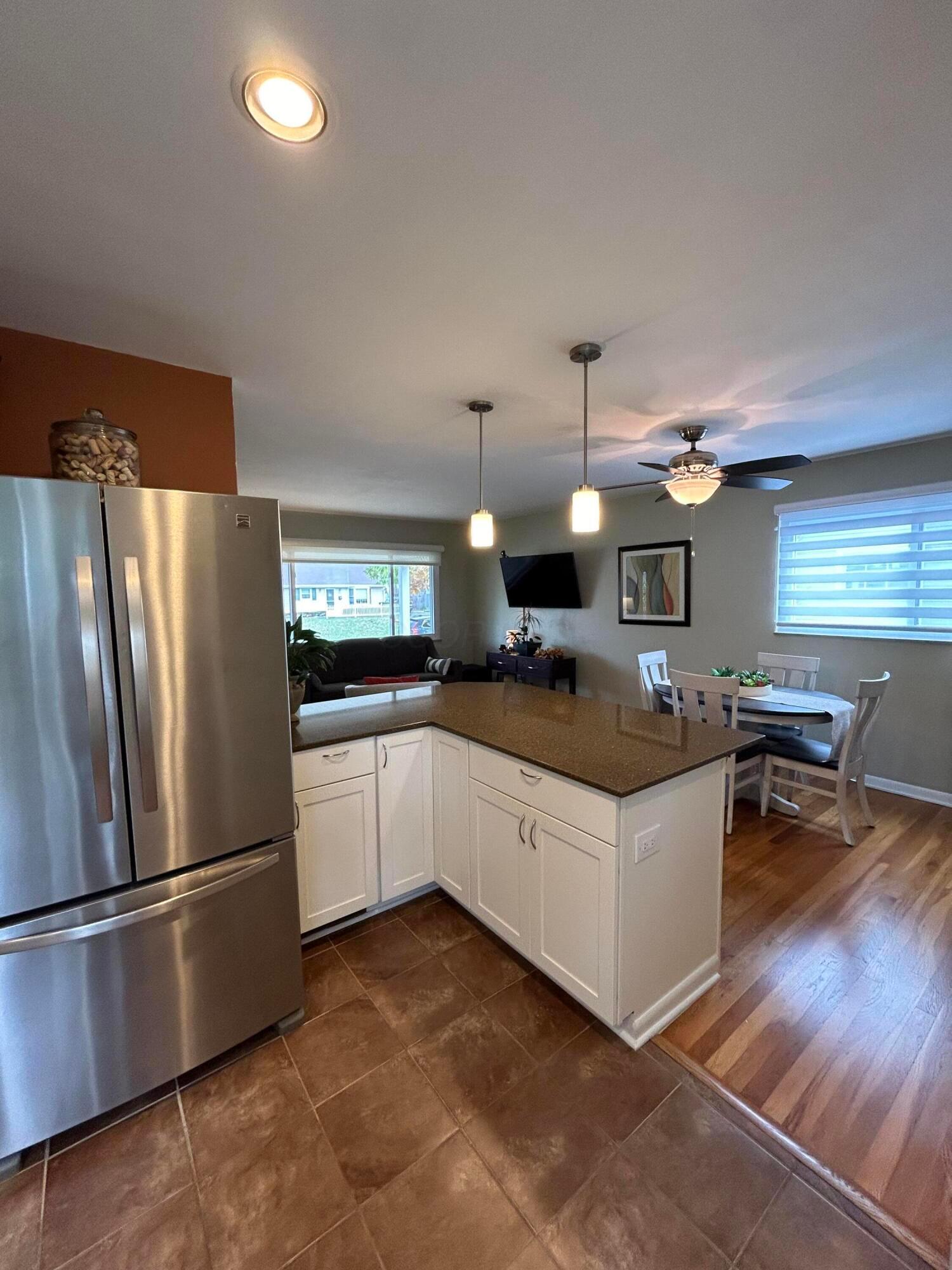 2507 Shrewsbury Road Upper Arlington, OH 43221 - Photo 4 of 15 IMG_9310