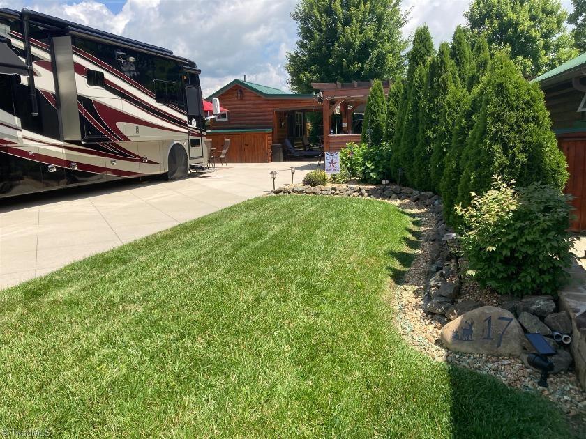 2524 Edmonds Road, Unit 17 Galax, VA 24333 - Photo 2 of 20