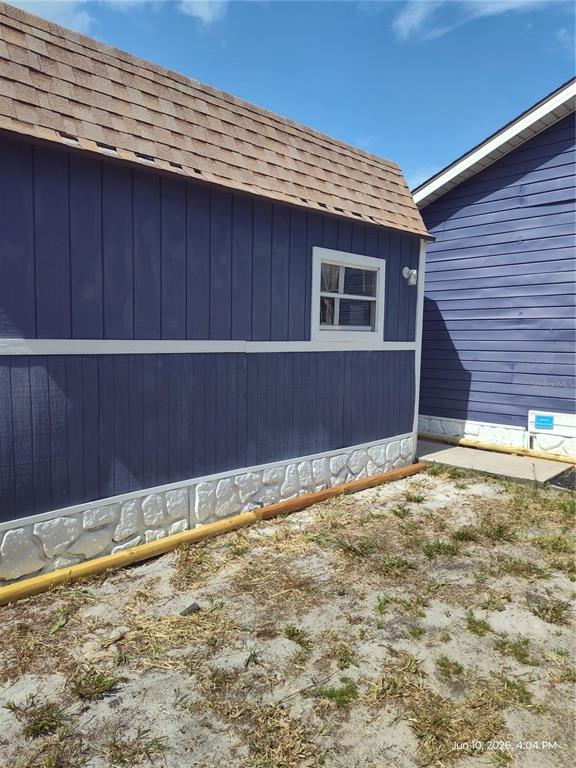 140 Bay Road Ocklawaha, FL 32179 - Photo 5 of 22