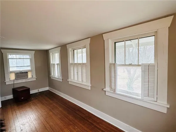 $152,000 | 304 South Institute Street, Richmond, MO 64085
