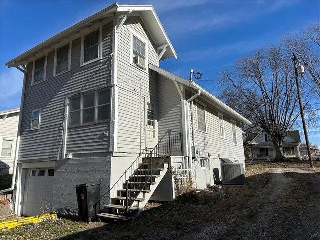 $152,000 | 304 South Institute Street, Richmond, MO 64085