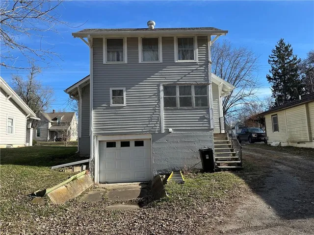 $152,000 | 304 South Institute Street, Richmond, MO 64085