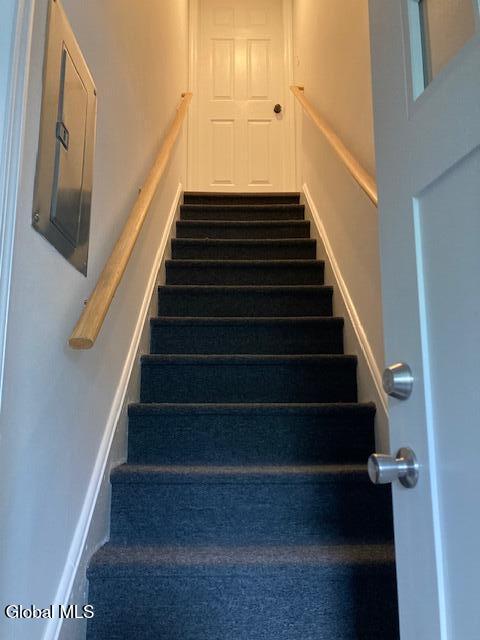 4 Katherine Road, Unit 2 Colonie, NY 12205 - Photo 11 of 14 IMG_2006