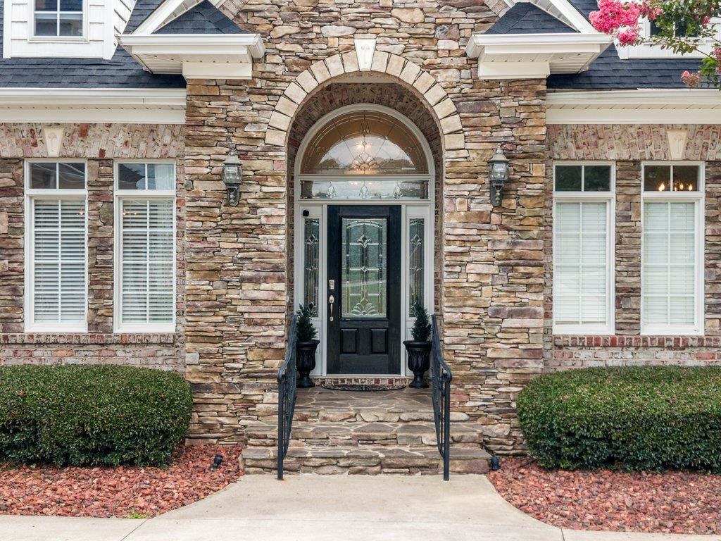 502 Chippendale Lane Boiling Springs, SC 29316 - Photo 3 of 50