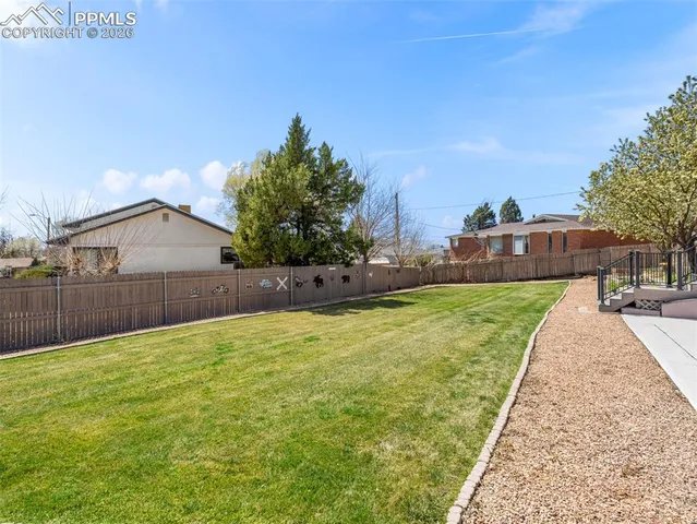 $434,900 | 20 Robertson Road, Pueblo, CO 81001