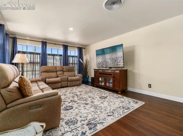 $434,900 | 20 Robertson Road, Pueblo, CO 81001