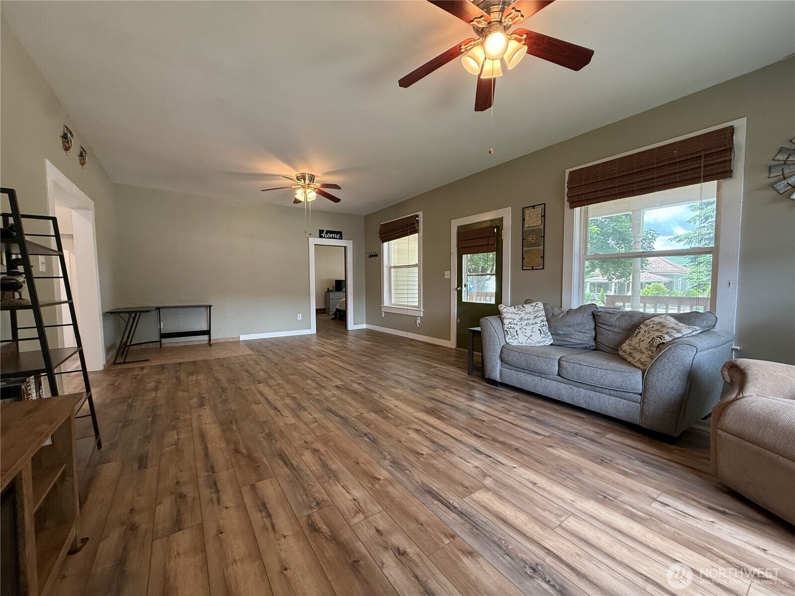416 East Spring Street Dayton, WA 99328 - Photo 3 of 40