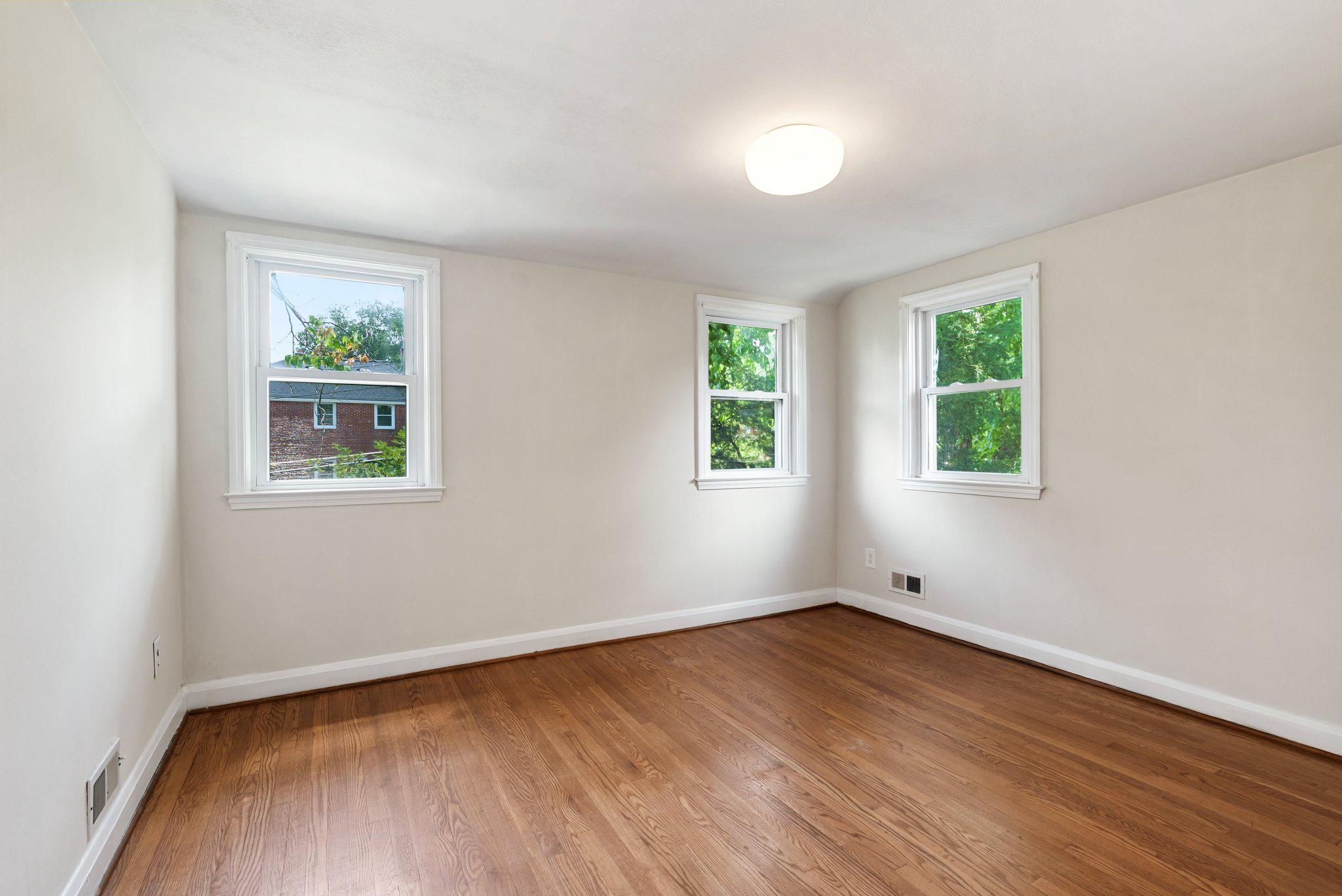8401 Pleasant Plains Road Baltimore, MD 21286 - Photo 16 of 30 Primary Bedroom