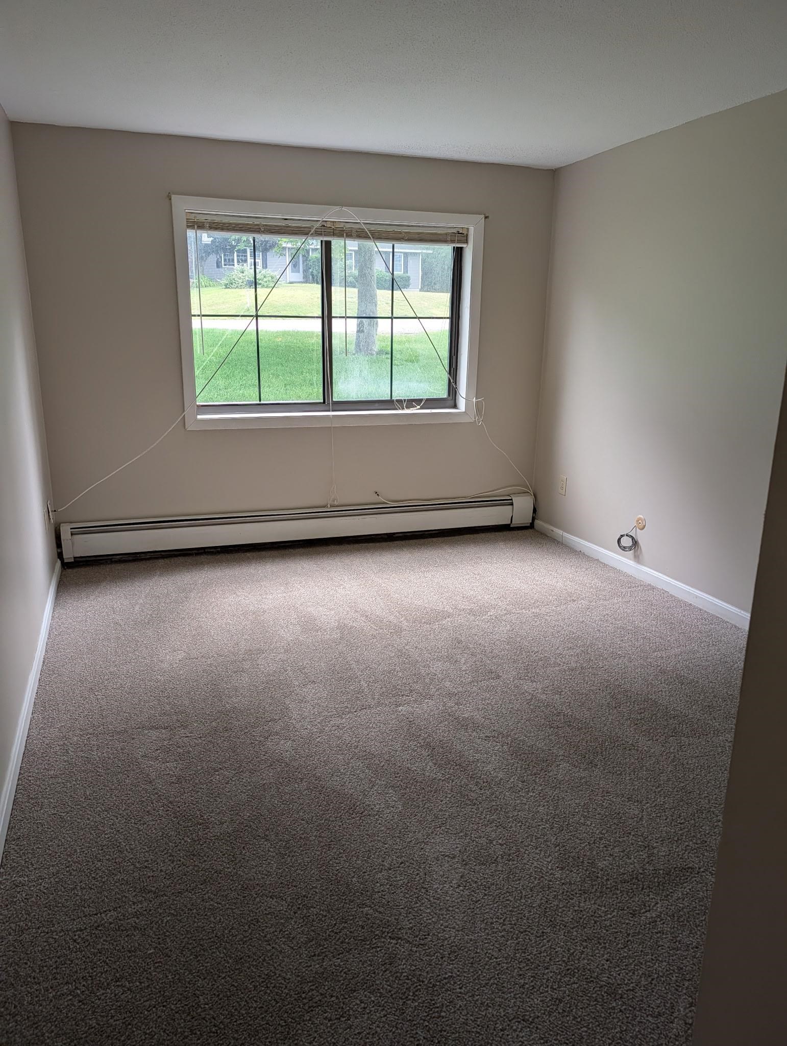 128 Mammoth Road, Unit U: 3 Hooksett, NH 03106 - Photo 8 of 18