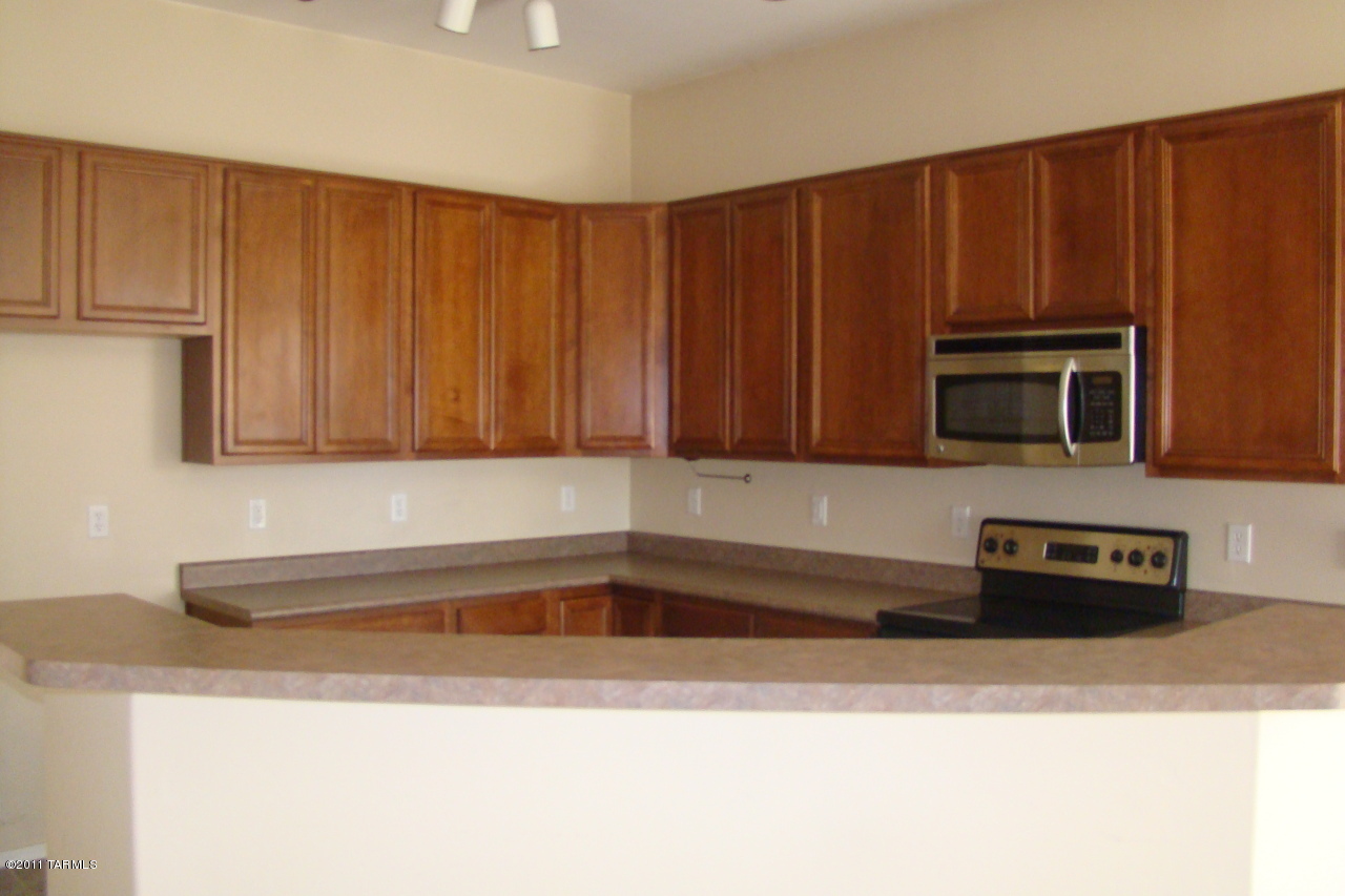 7146 West Oracle Ridge Trail Tucson, AZ 85743 - Photo 5 of 11 Gallery Image 5