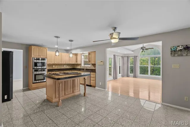 $520,000 | 1604 Ivy Chase Lane, Fenton, MO 63026