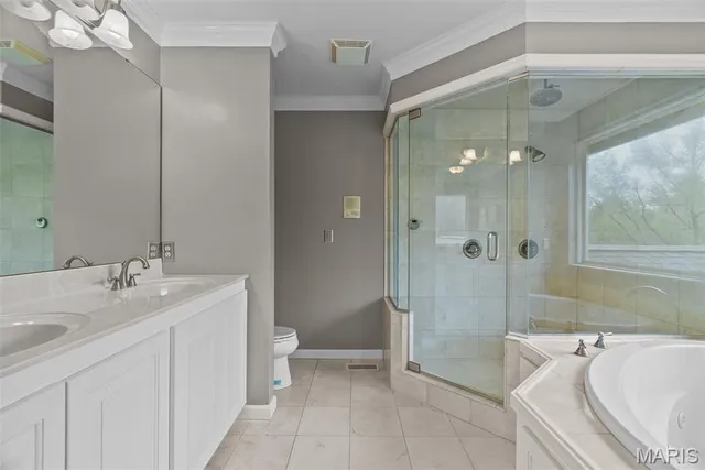 $520,000 | 1604 Ivy Chase Lane, Fenton, MO 63026