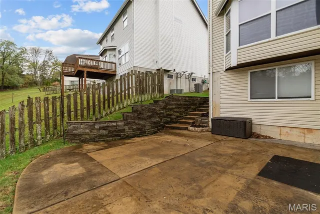 $520,000 | 1604 Ivy Chase Lane, Fenton, MO 63026