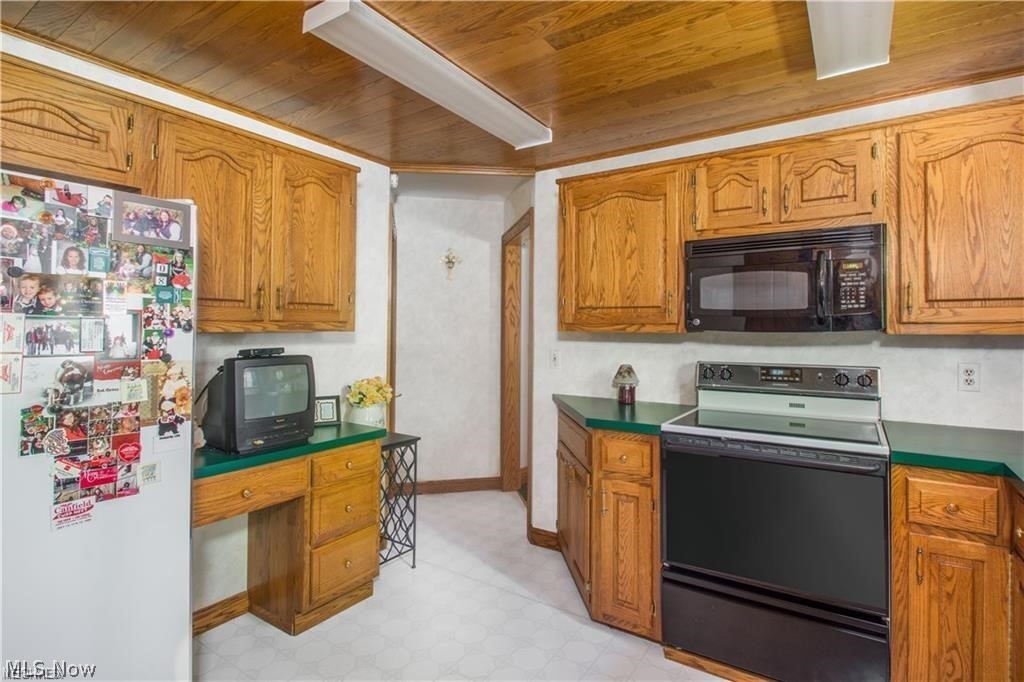 9320 Knauf Road Canfield, OH 44406 - Photo 10 of 28 Gallery Image 10