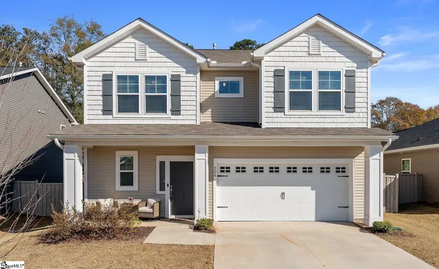 $395,000 | 204 Rdg Pk Lane, Greenville, SC 29607