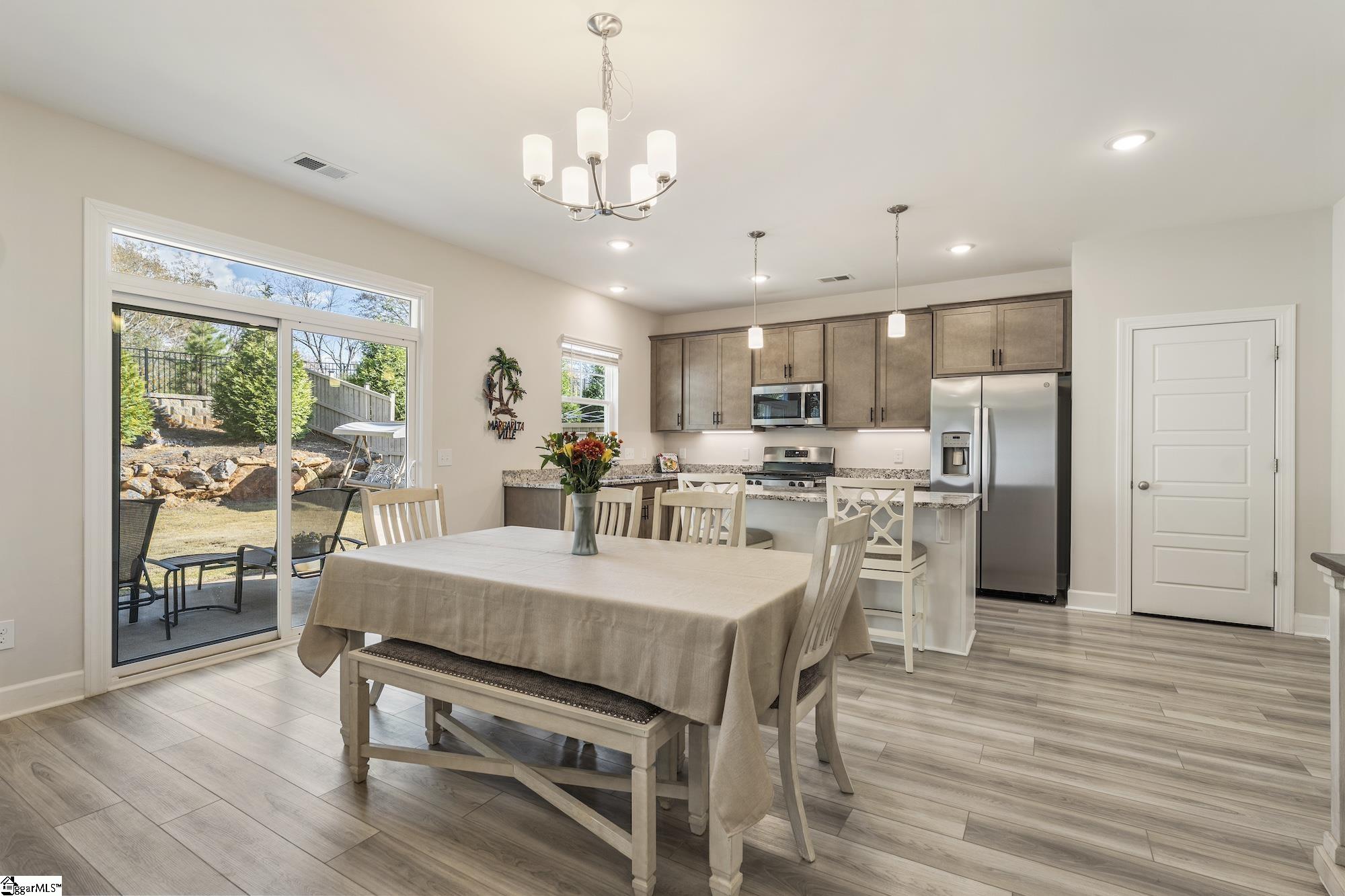 204 Rdg Pk Lane Greenville, SC 29607 - Photo 11 of 43