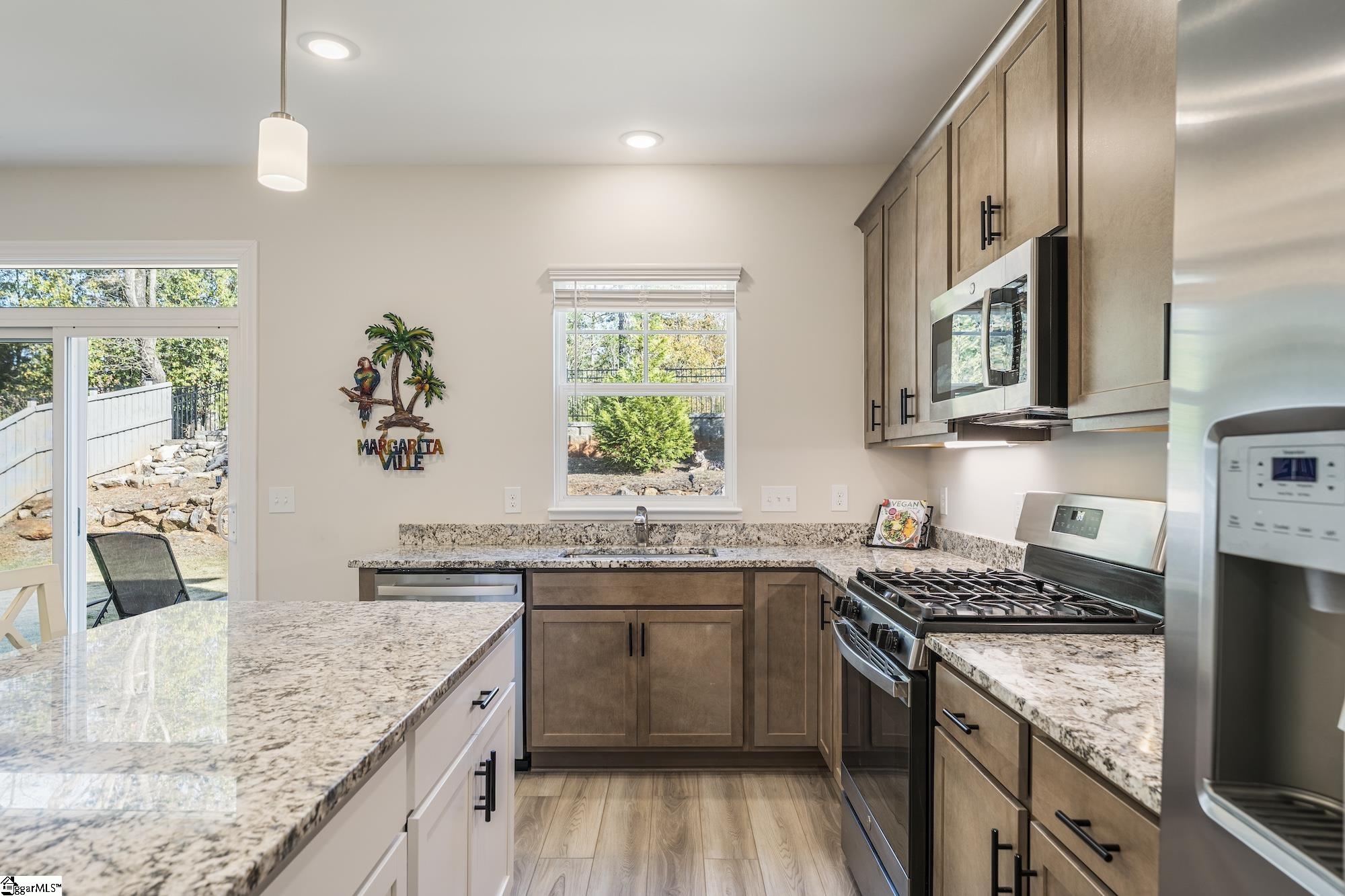 204 Rdg Pk Lane Greenville, SC 29607 - Photo 15 of 43