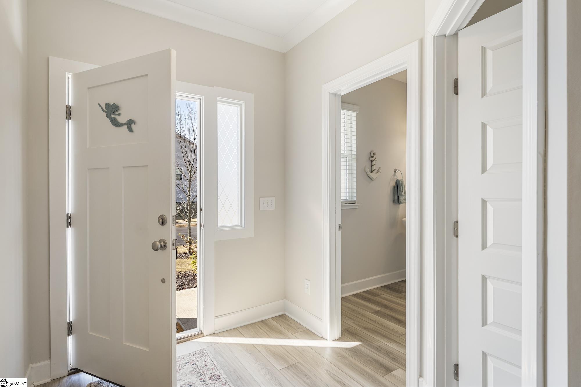 204 Rdg Pk Lane Greenville, SC 29607 - Photo 5 of 43