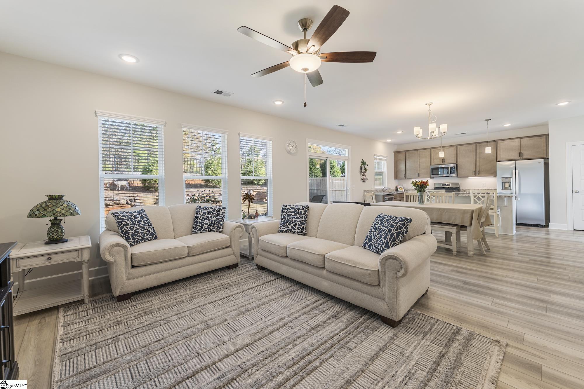 204 Rdg Pk Lane Greenville, SC 29607 - Photo 8 of 43