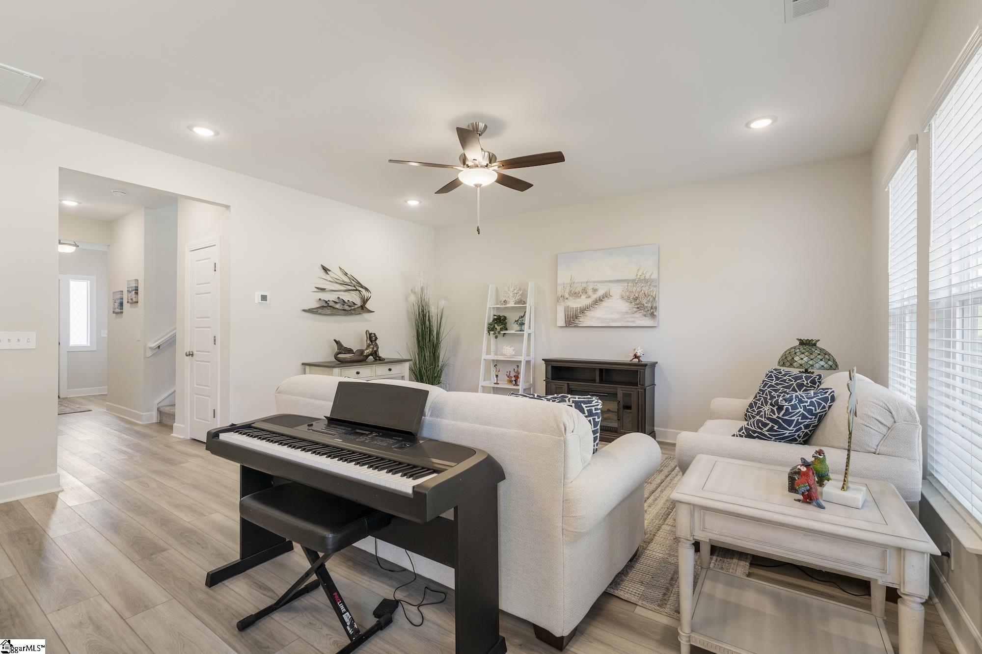 204 Rdg Pk Lane Greenville, SC 29607 - Photo 10 of 43