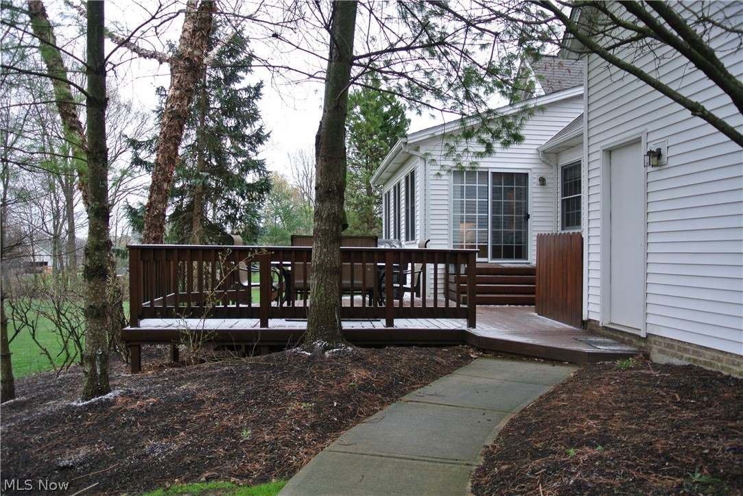 9853 Barr Road Brecksville, OH 44141 - Photo 34 of 35 Back Deck