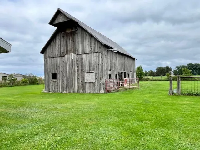 $259,000 | 6118 Kaufman Road, Port Hope, MI 48468