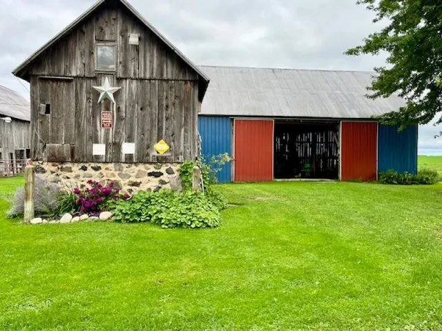 $259,000 | 6118 Kaufman Road, Port Hope, MI 48468