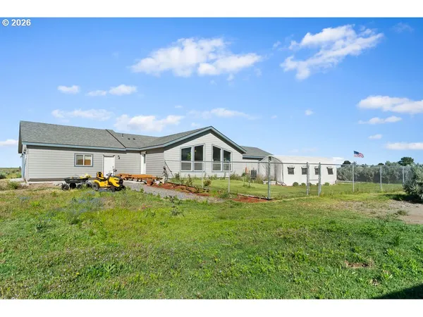 $489,000 | 78566 Agnew Road, Hermiston, OR 97838