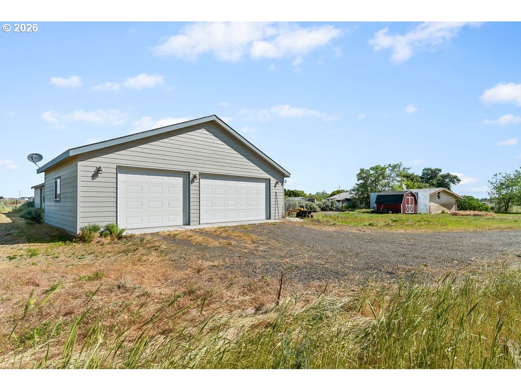 78566 Agnew Road Hermiston, OR 97838 - Photo 3 of 26