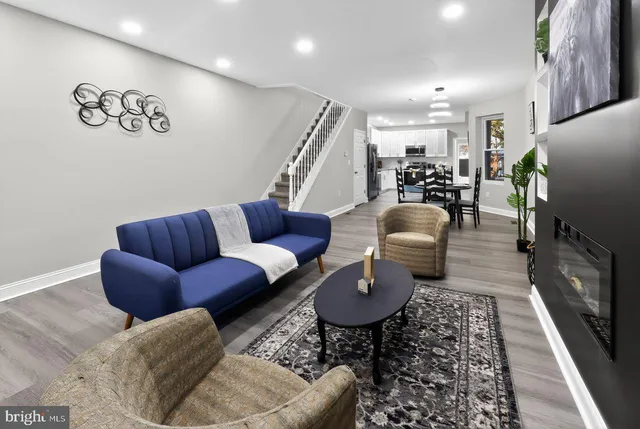 $284,999 | 26 East 24th Street, Wilmington, DE 19802