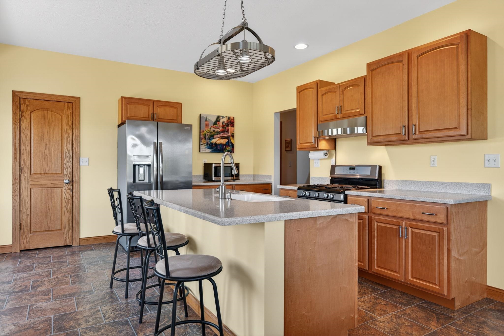 6880 East Cherry Hill Road Ridott, IL 61067 - Photo 15 of 60