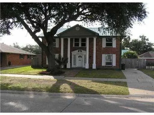 $2,450 | 2222 Leon C Simon Drive, New Orleans, LA 70122