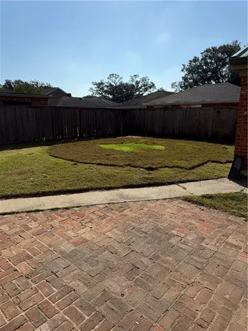 $2,450 | 2222 Leon C Simon Drive, New Orleans, LA 70122