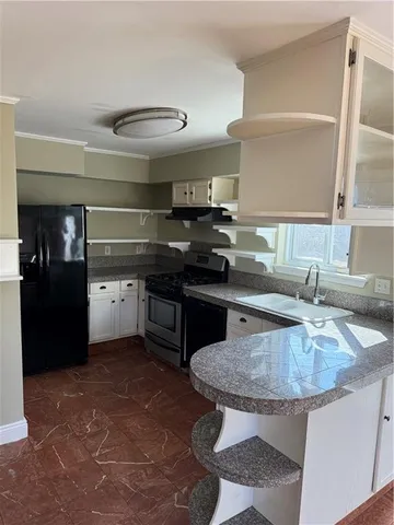 $2,450 | 2222 Leon C Simon Drive, New Orleans, LA 70122