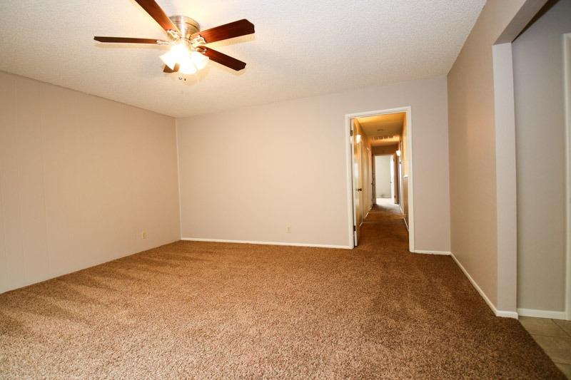 1486 South Reed Avenue Reedley, CA 93654 - Photo 19 of 51 Gallery Image 19