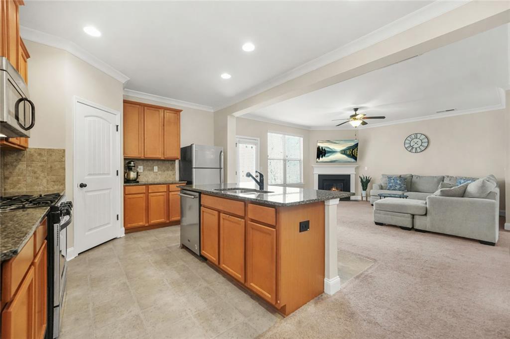 4876 Longview Run Decatur, GA 30035 - Photo 7 of 28