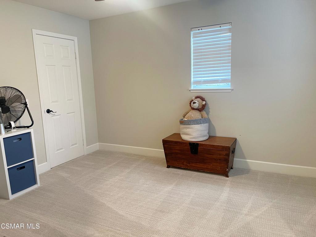 2437 Whitechapel Place Thousand Oaks, CA 91362 - Photo 30 of 36 a room with a window