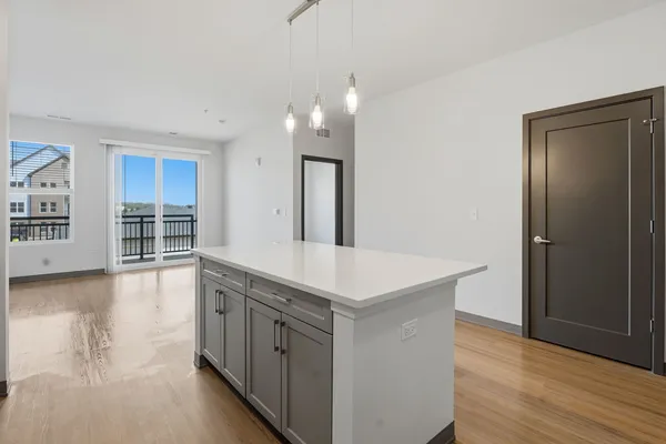 $1,985 | 1225 Rock Run, Unit 312, Shorewood, IL 60431